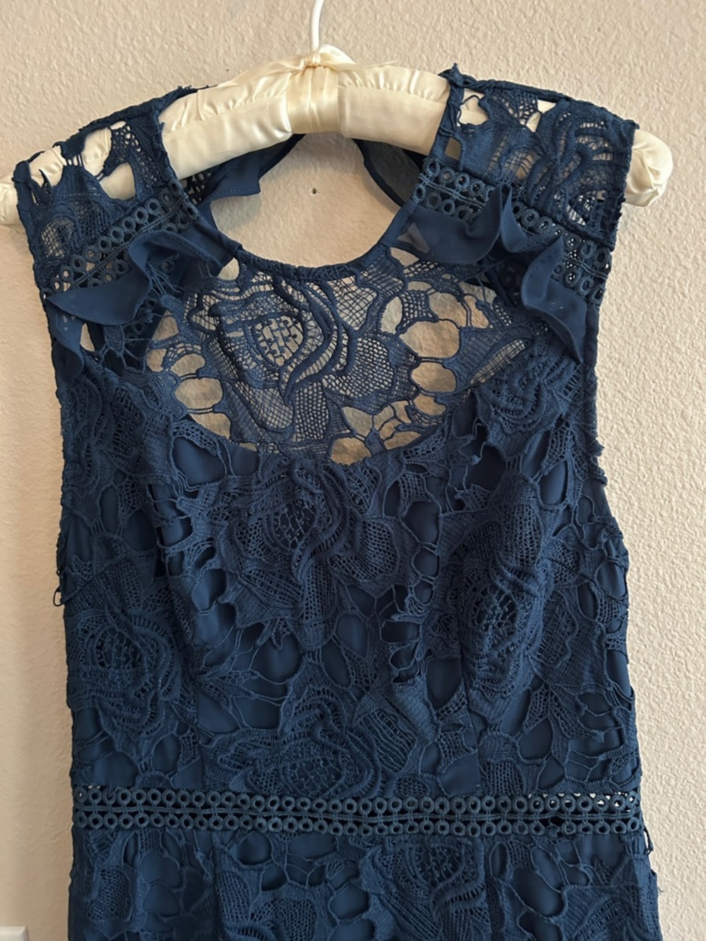 Blue Lace Sleeveless Women’s Dress